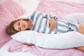 夜里孕吐厉害怎么办（怀孕八周孕吐厉害怎么办）