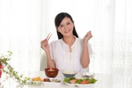 生产完妊娠斑什么时候能退（产后如何去除妊娠斑纹）